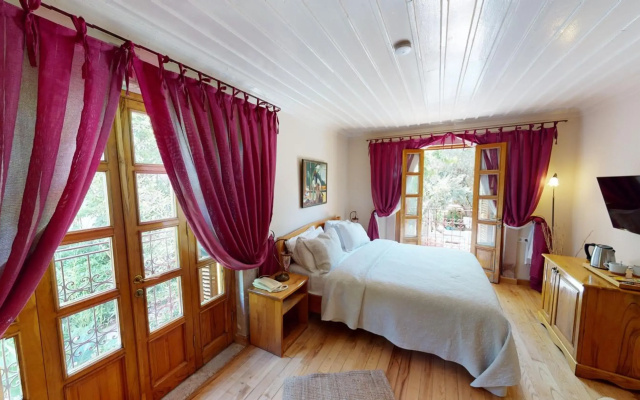Jade Residence