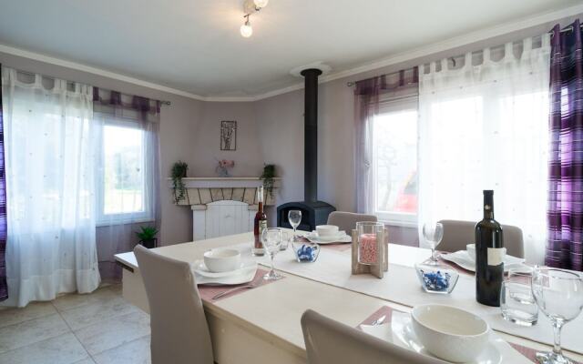 Alluring Holiday Home in Korčula with Whirlpool