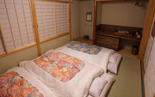 Garaku an Machiya House