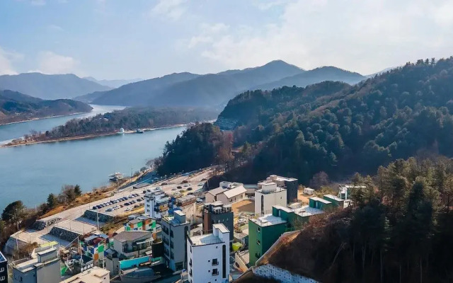 Gapyeong Boreum-dal Poolvilla