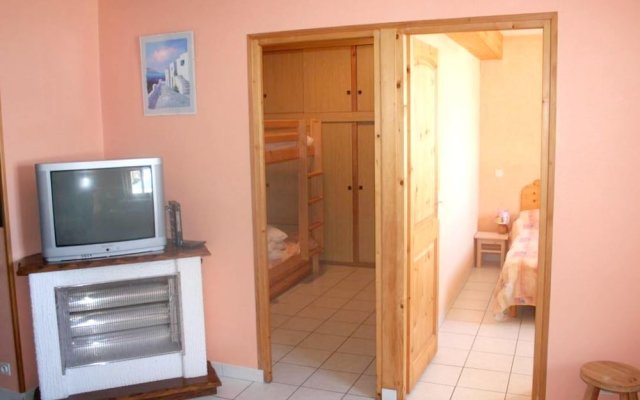 Apartment With 5 Bedrooms in Saint-sorlin-d'arves, With Wonderful Moun