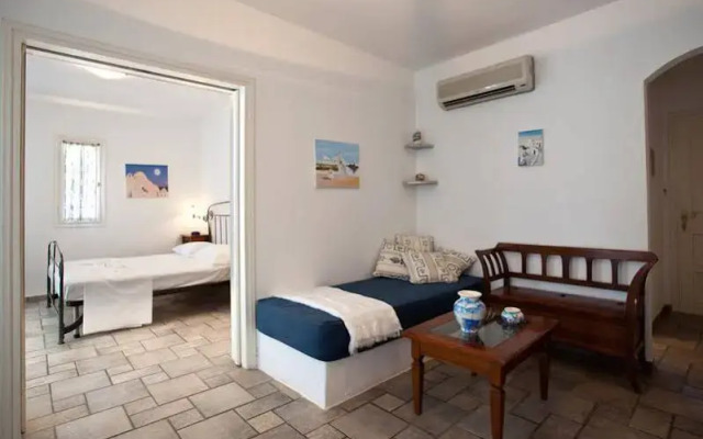 Alexandros Hotel