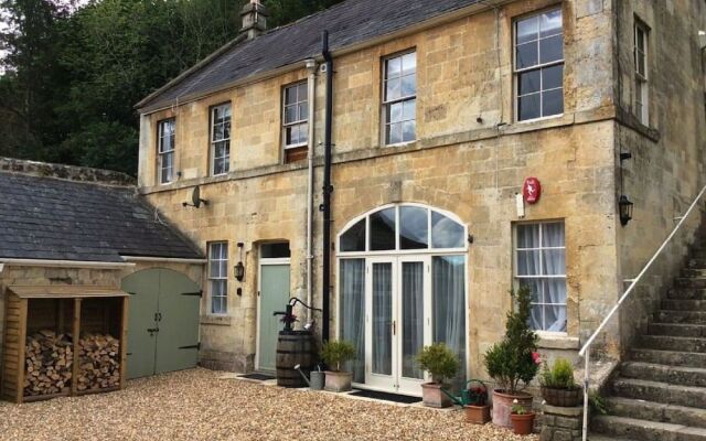 Berkeley Coach House