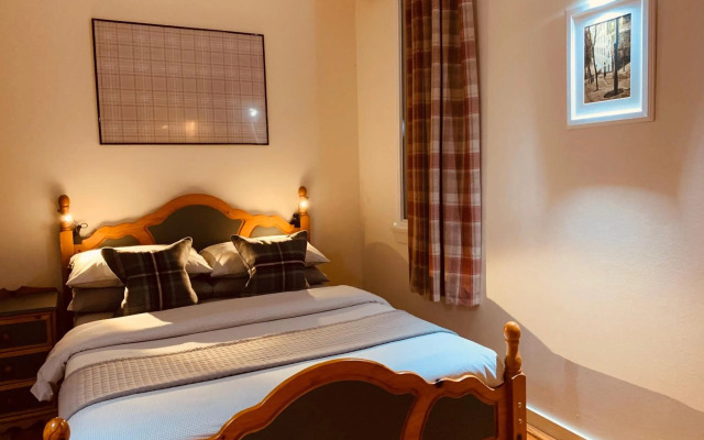 The Cowgatehead Residence