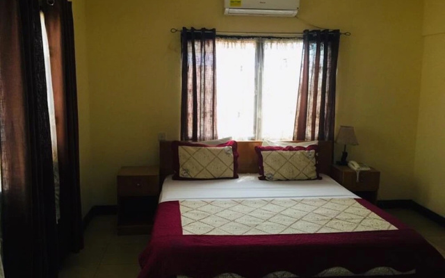 Room in B&B - Double Room With Sitting Area