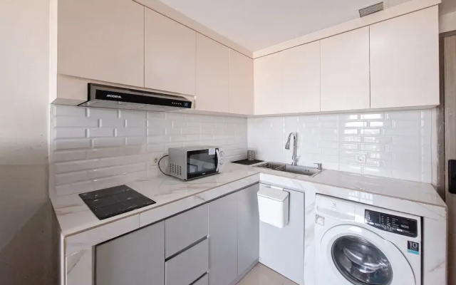 Trendy 1Br Apartment At Anwa Residence