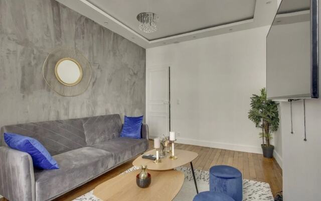 Design Apt 4 pers - Paris 8ème