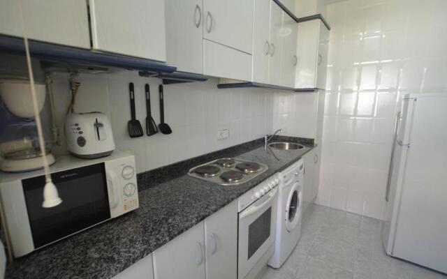 103566 - Apartment in Isla