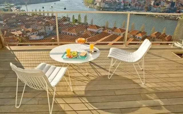 FLH - Porto Vista House