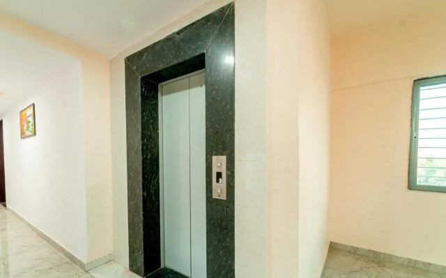 Itsy Hotels Anand Executive, Near Amanora
