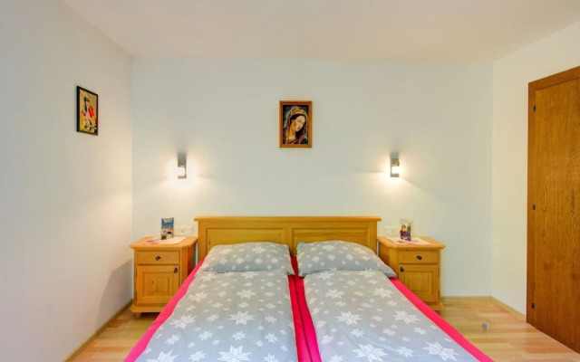Scenic Apartment in Tirol With Garden