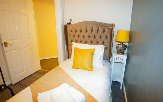 3Bed Beautiful House Canary Wharf
