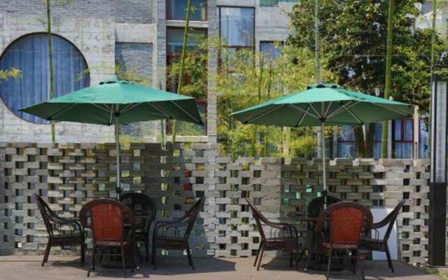 Zhujiuju Hostel