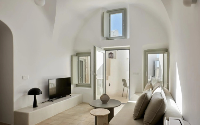 Thiro Villas Santorini