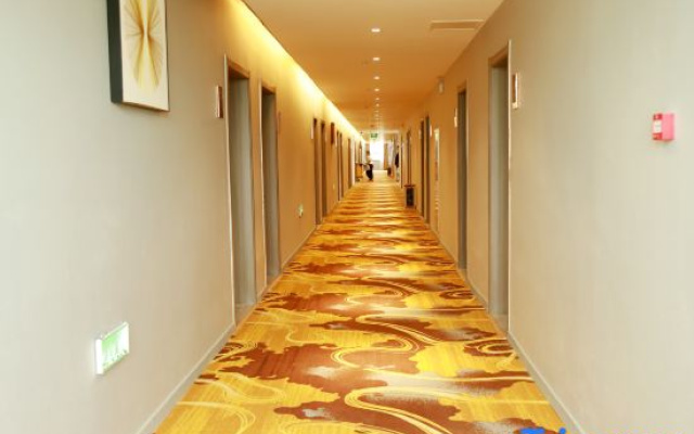 Linyi Mingzan Business Hotel