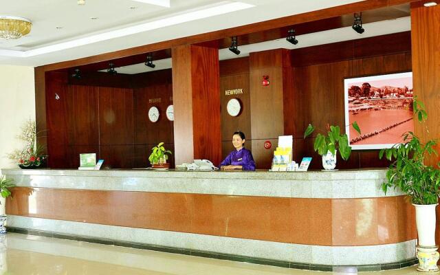 My Tra Riverside Hotel