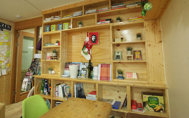 Hi Korea Guest House - Hostel, Caters to Women