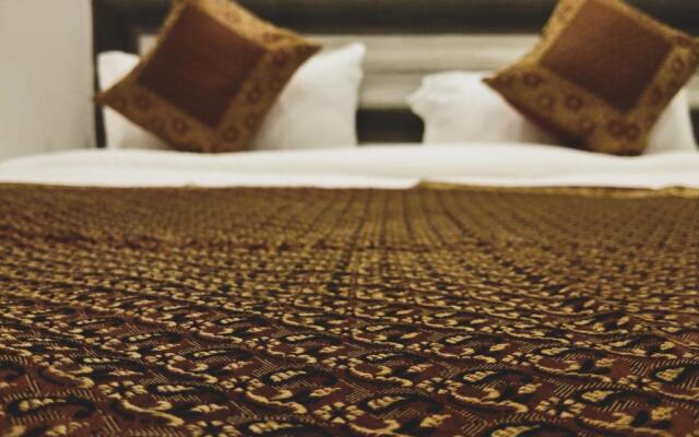 Dwivedi Hotels Hotel Elena