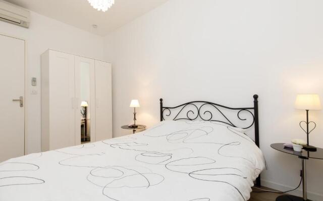 SuperCannes Center - Parking - Spacieux 70 Metres - Clim - Wifi