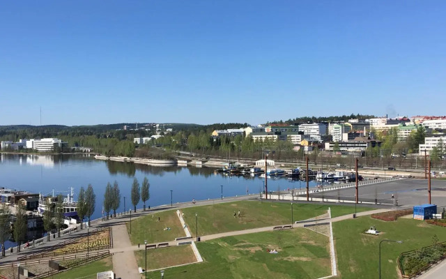 Soolo 6th floor lake view