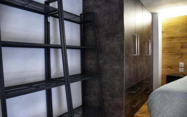 Serres Loft Apartment