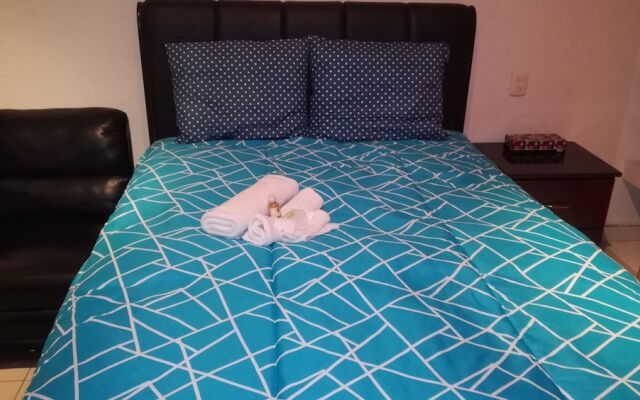 Posada De Santa Rosa Bed and Breakfast