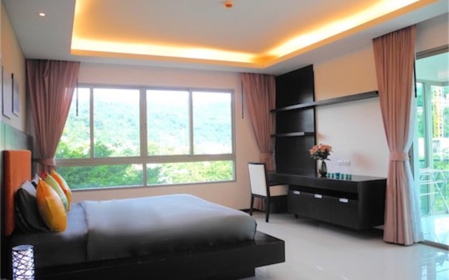 Kamala Regent Modern 2 bedrooms Apartment