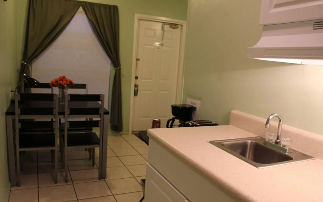 Sunshine Inn & Suites Venice, FL