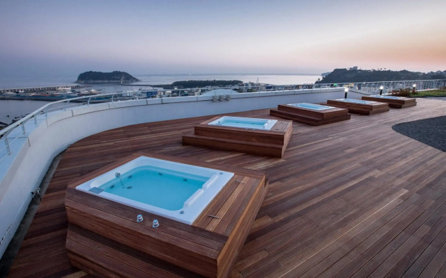 Hotel Bridge Seogwipo