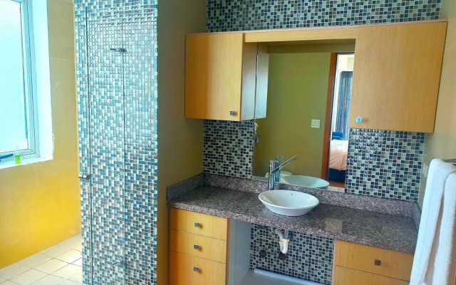 Apartment in the Causeway Amador