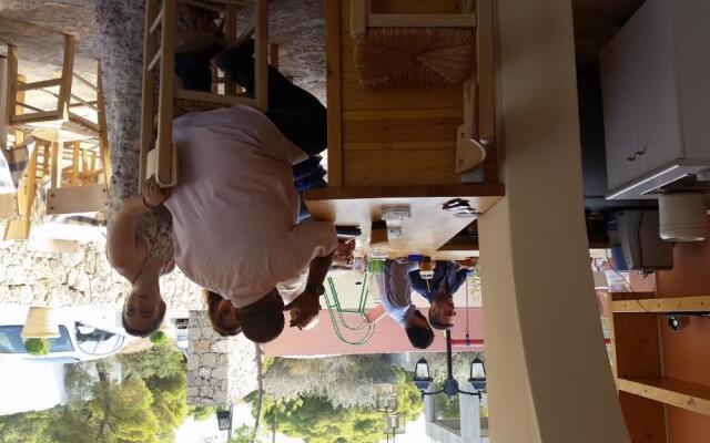 Epavlis Apartments