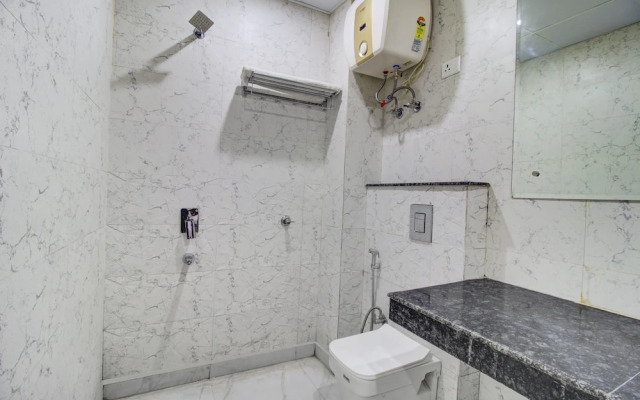 FabHotel Gross inn Suites