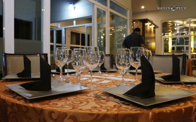 Centriplaza Hotel Suite & Spa