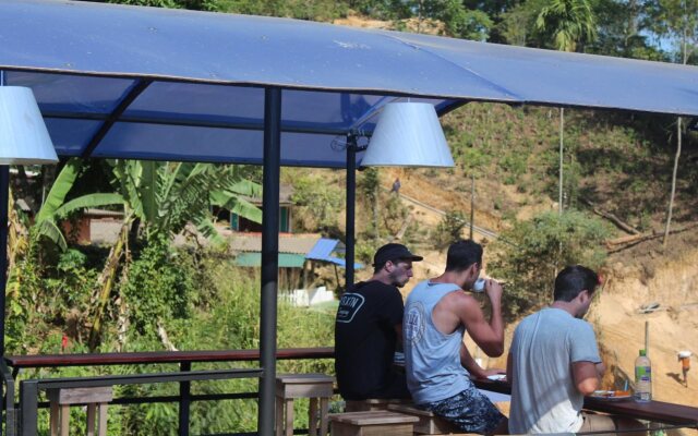 Hi Lanka Backpackers - Adults Only