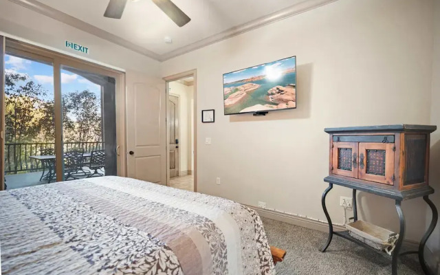 Western Front - Rustic Charm & Comfort