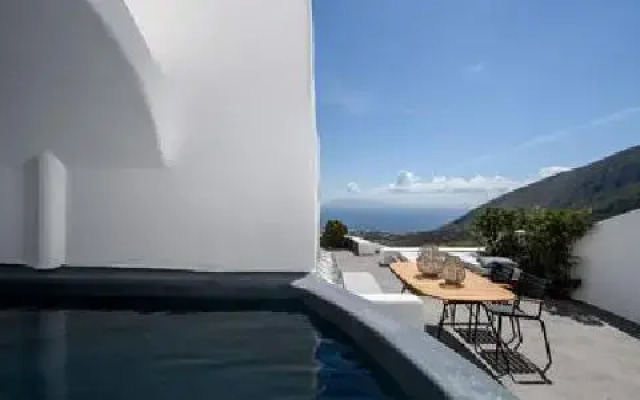 Villas by Senses collection