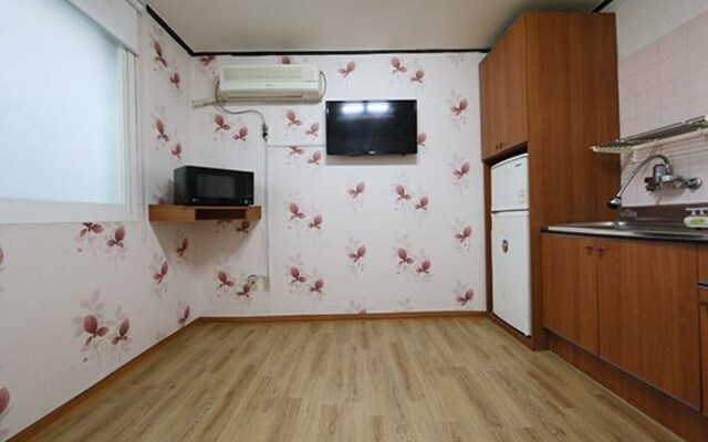 Daecheon Green Pension