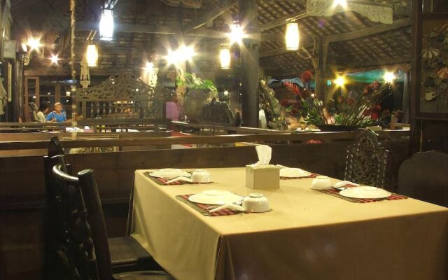 Tharnthong Lodges