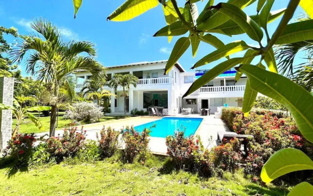 Tropical Garden House