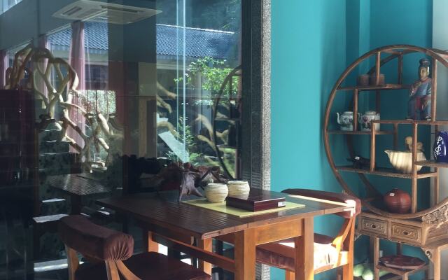 Prdeiction Hotel