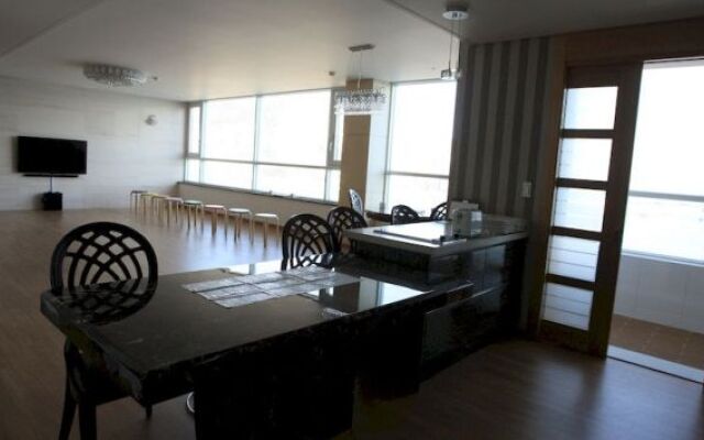 Sea Songdo Guesthouse