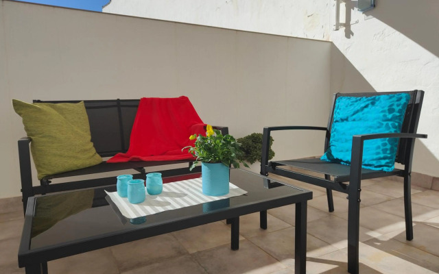 Bonito piso céntrico con WIFI, parking y terraza