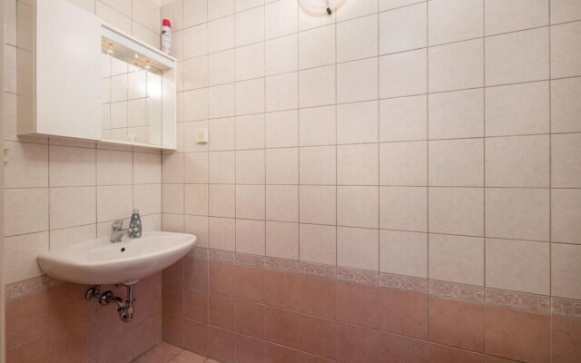 Amazing Home in Punat With Wifi and 3 Bedrooms