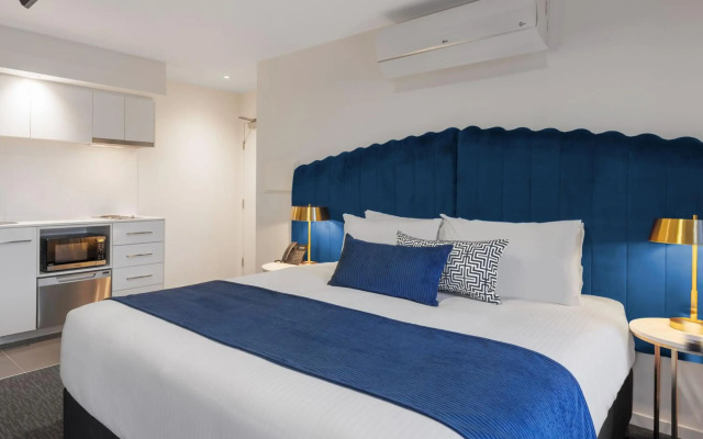 Oaks Melbourne St Kilda Road Hotel
