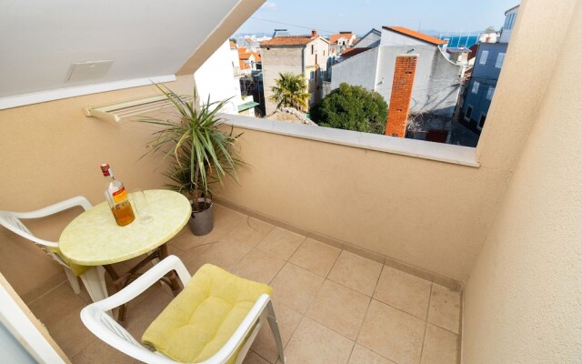 Apartment Lena City Center Near Beach
