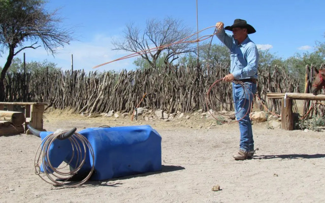 Tombstone Monument Guest Ranch