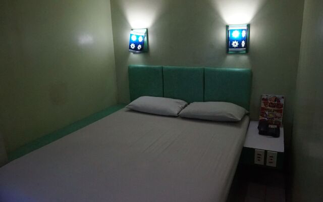 Halina Hotel Avenida