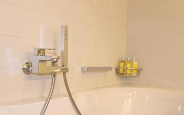 Montreux Lake View Apartments and Spa