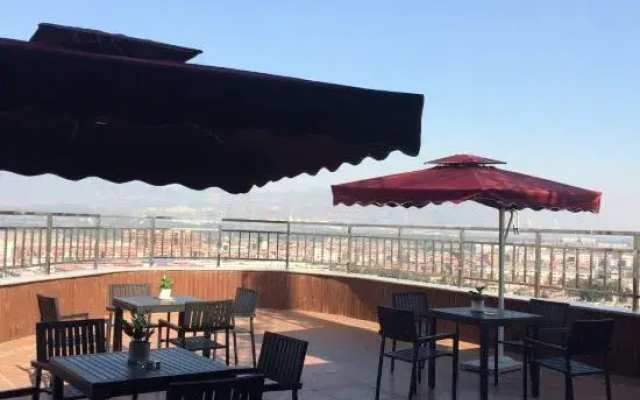 Wangwushan Hotel (Xinyao City Plaza Branch of Jiyuan Railway Station)