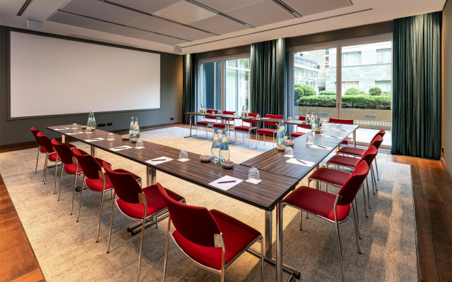 Radisson Blu Media Harbour Hotel, Düsseldorf